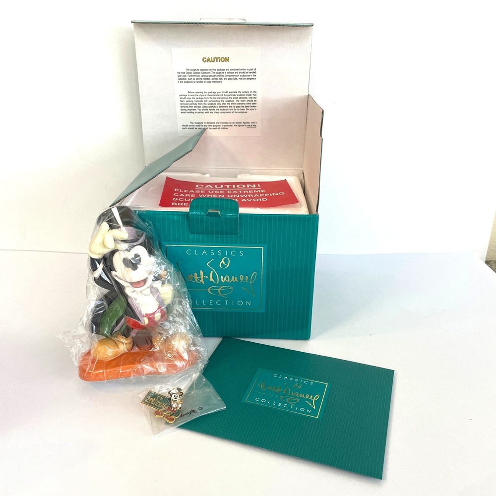 WDCC Magician Mickey On With The Show 1997 Membership Sculpture Figurine Box Pin